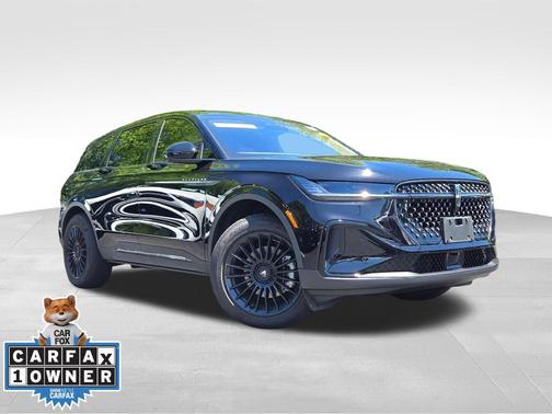 Black Metallic 2025 Lincoln Nautilus Premiere