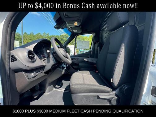 2026 Mercedes-Benz Sprinter 2500 Standard Roof