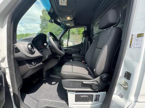 2025 Mercedes-Benz Sprinter 2500 170 WB