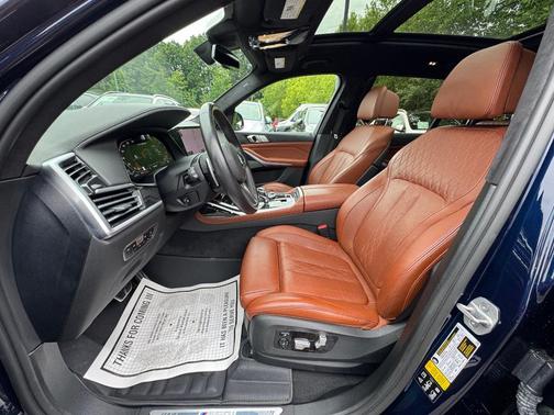 2021 BMW X7 M50i