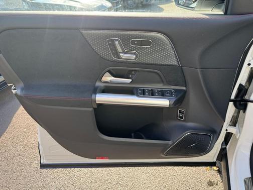 2025 Mercedes-Benz GLA 250 Base 4MATIC