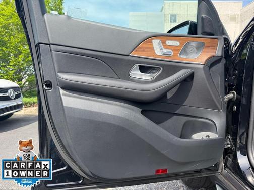 Black 2025 Mercedes-Benz GLS 450 4MATIC