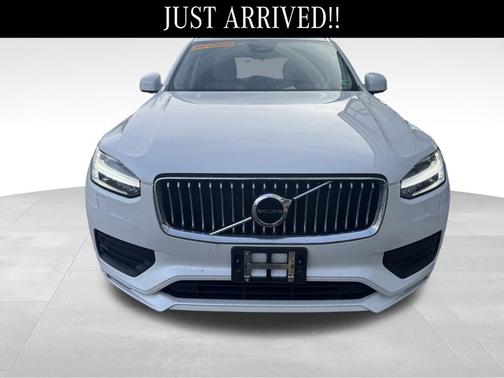 2023 Volvo XC90 B5 Core