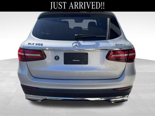 2018 Mercedes-Benz GLC 300 Base 4MATIC