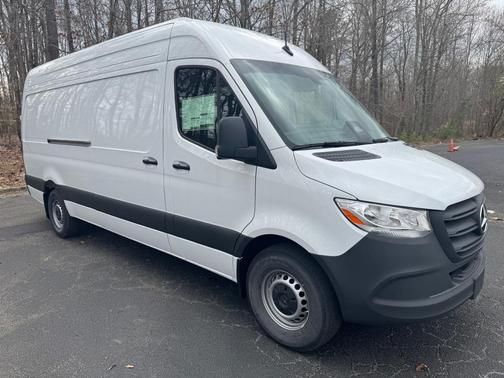 2025 Mercedes-Benz Sprinter 2500 High Roof