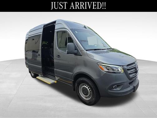 2024 Mercedes-Benz Sprinter 2500 144 WB Standard Roof Passenger