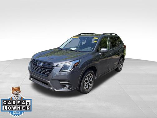 Magnetite Gray Metallic 2024 Subaru Forester Premium