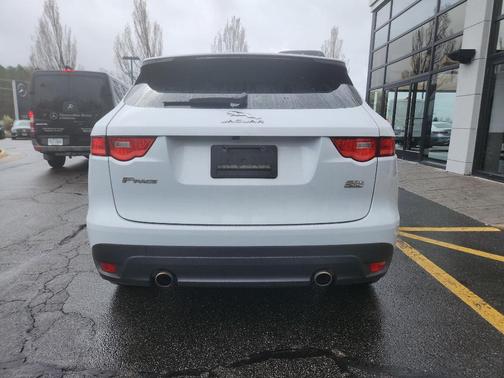 2017 Jaguar F-PACE 35t Premium