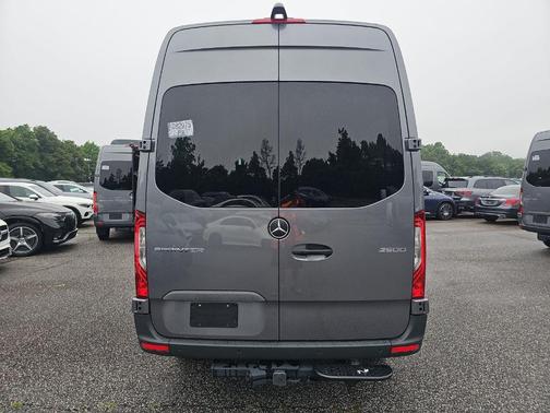 2024 Mercedes-Benz Sprinter 2500 144 WB Standard Roof Passenger