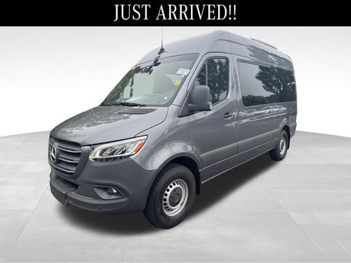 2024 Mercedes-Benz Sprinter 2500 144 WB Standard Roof Passenger