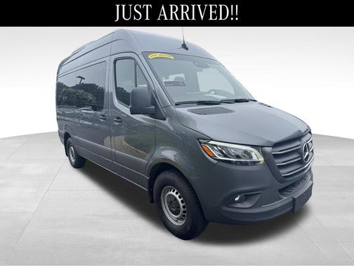 2024 Mercedes-Benz Sprinter 2500 144 WB Standard Roof Passenger