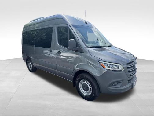 2024 Mercedes-Benz Sprinter 2500 144 WB Standard Roof Passenger