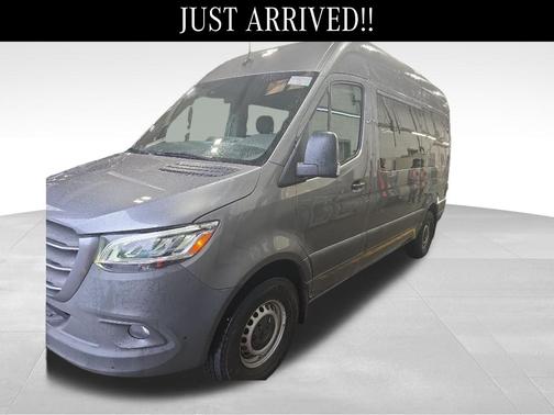 2024 Mercedes-Benz Sprinter 2500 144 WB Standard Roof Passenger