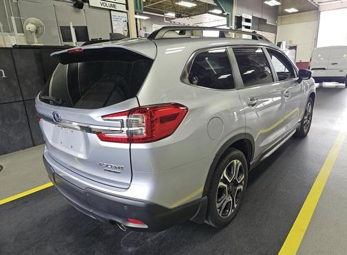 Ice Silver Metallic 2023 Subaru Ascent Limited