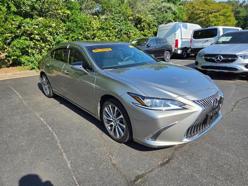 Atomic Silver 2020 Lexus ES 300h Base
