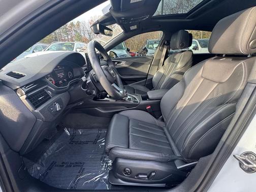 2021 Audi A4 45 S line Premium Plus