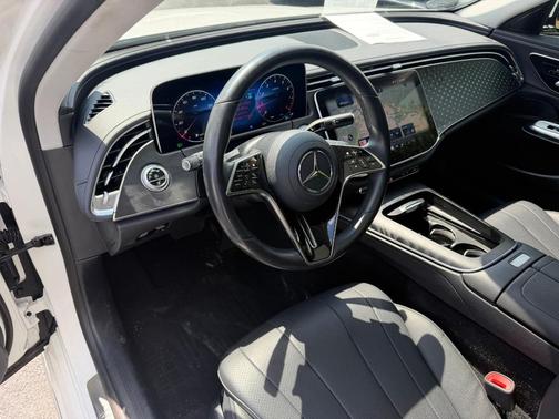 Cirrus Silver Metallic 2023 Mercedes-Benz EQE 350 Base 4MATIC