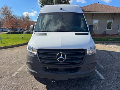 2026 Mercedes-Benz Sprinter 2500 Standard Roof