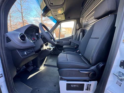 2026 Mercedes-Benz Sprinter 2500 Standard Roof