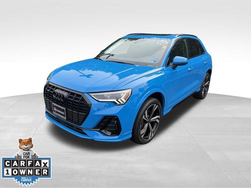 Turbo Blue 2023 Audi Q3 45 S line Premium