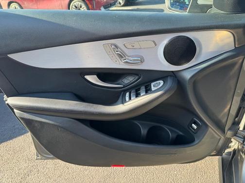 2019 Mercedes-Benz GLC 300 Base 4MATIC