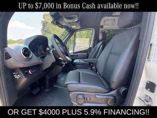 2025 Mercedes-Benz Sprinter 2500 Standard Roof