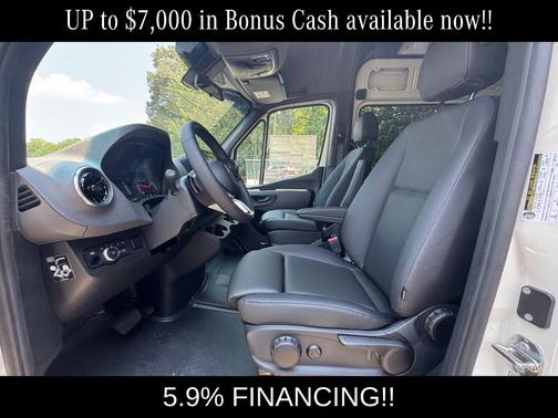2025 Mercedes-Benz Sprinter 2500 Standard Roof