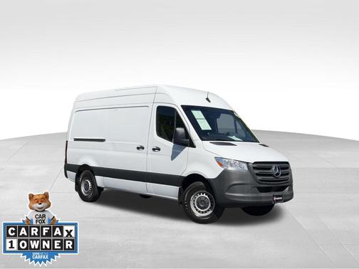 Arctic White 2023 Mercedes-Benz Sprinter 2500 144 WB