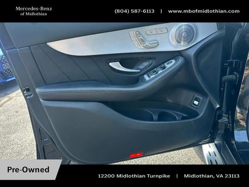 Obsidian Black Metallic 2020 Mercedes-Benz GLC 300 Base 4MATIC