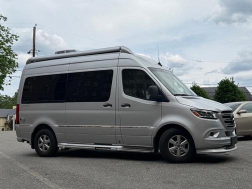 Iridium Silver 2022 Mercedes-Benz Sprinter 2500 INTERSTATE 19