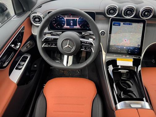 2025 Mercedes-Benz GLC 300 Base 4MATIC