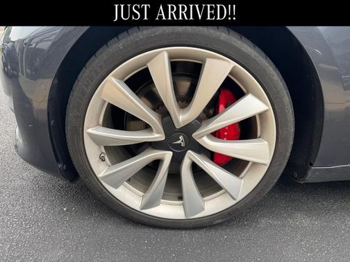 2019 Tesla Model 3 Performance