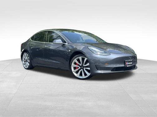 2019 Tesla Model 3 Performance