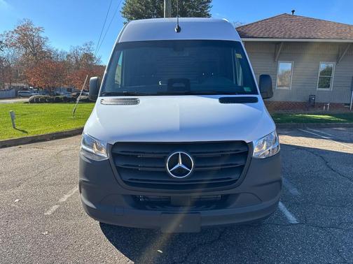 2026 Mercedes-Benz Sprinter 2500 High Roof