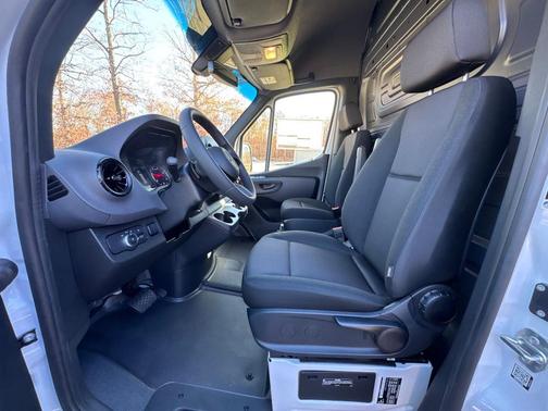 2026 Mercedes-Benz Sprinter 2500 High Roof