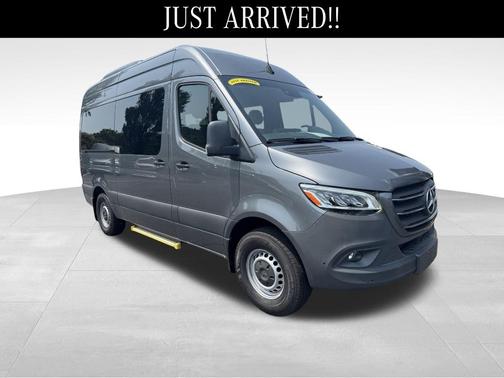 2024 Mercedes-Benz Sprinter 2500 144 WB Standard Roof Passenger