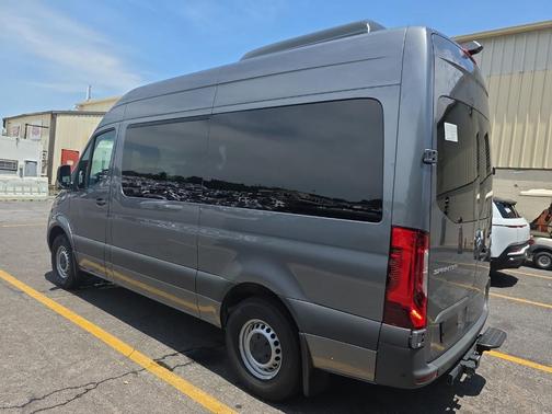 2024 Mercedes-Benz Sprinter 2500 144 WB Standard Roof Passenger
