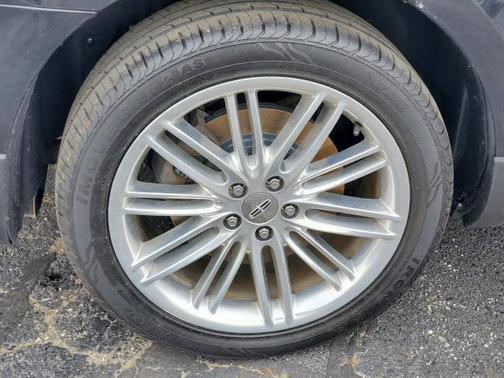 2019 Lincoln MKT Standard