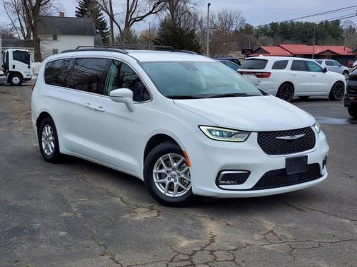 2022 Chrysler Pacifica Touring-L