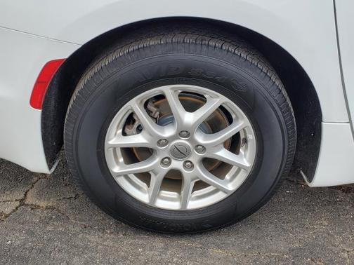 2022 Chrysler Pacifica Touring-L