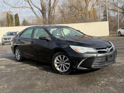 2016 Toyota Camry XLE