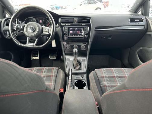 2015 Volkswagen Golf GTI DSG S