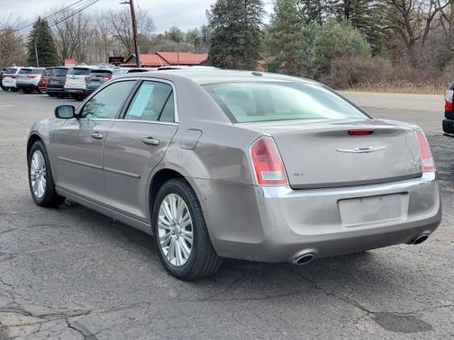2014 Chrysler 300 Base