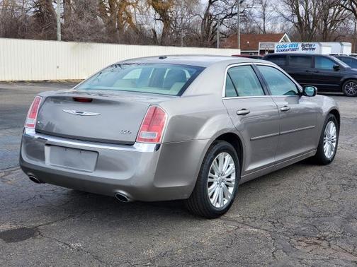 2014 Chrysler 300 Base
