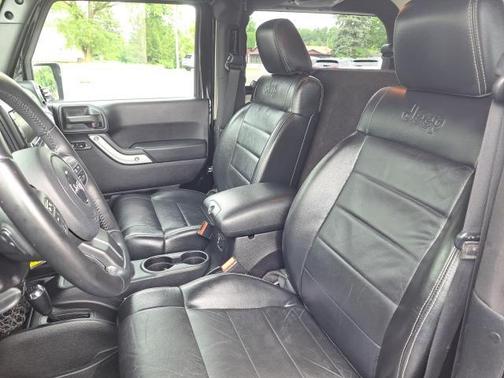 2012 Jeep Wrangler Sahara