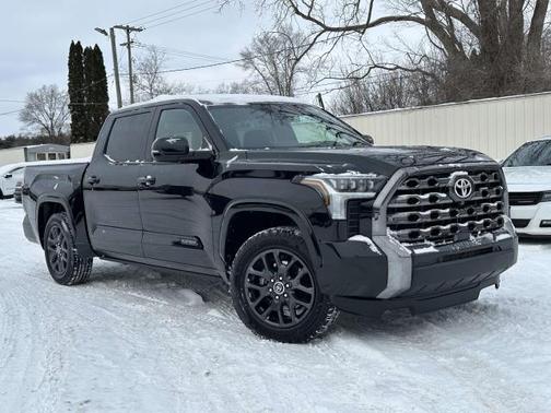 2022 Toyota Tundra Platinum