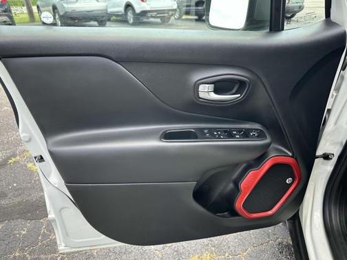 2018 Jeep Renegade Trailhawk