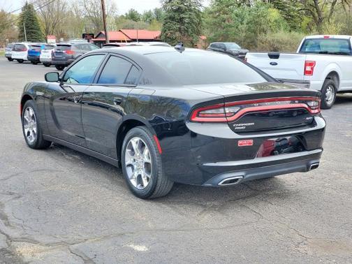 2016 Dodge Charger SXT