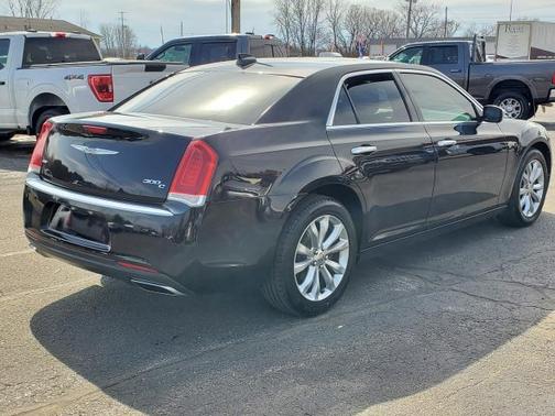 2015 Chrysler 300C Platinum