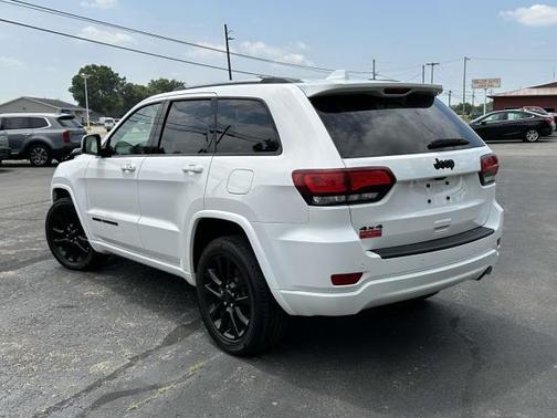2021 Jeep Grand Cherokee Laredo